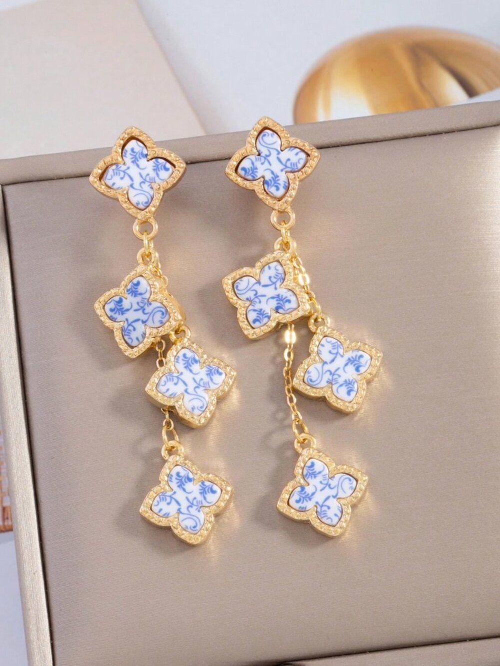 Multicolor Elegant Women's Romantic Four-Leaf Clover Long Pendant Earrings